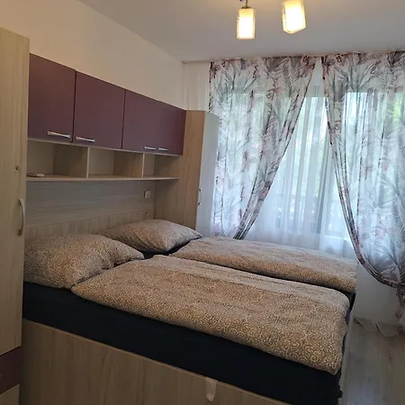 Апартамент Paradise 105